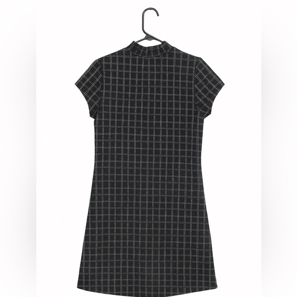 Stoosh Dresses & Skirts - Stoosh Women’s Black & White Mock Turtleneck Dress – Size XL